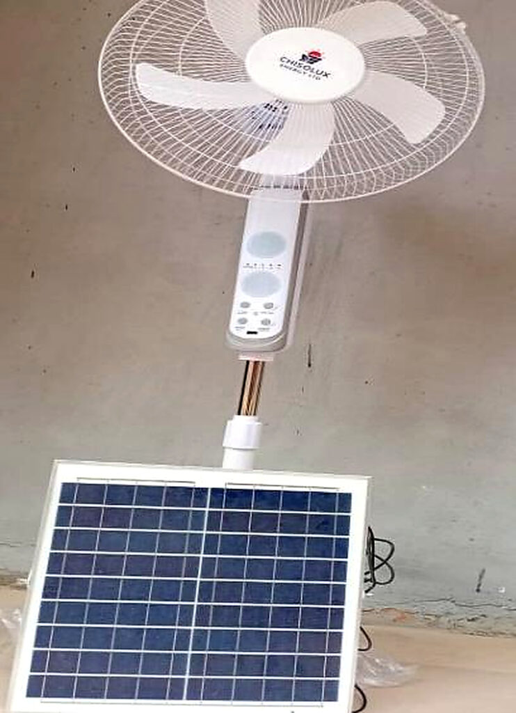 FS-228 16-Inch Solar Fan with Mosquito Repellent Light